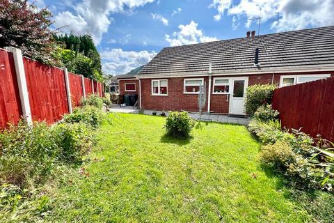 2 bedroom semi-detached bungalow for sale, Maes Melwr, Llanrwst