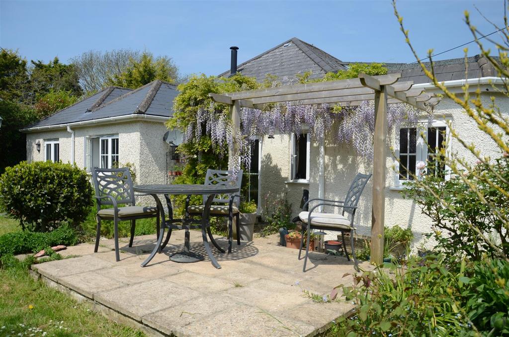 Ningwood, Isle of Wight 4 bed detached bungalow for sale £600,000