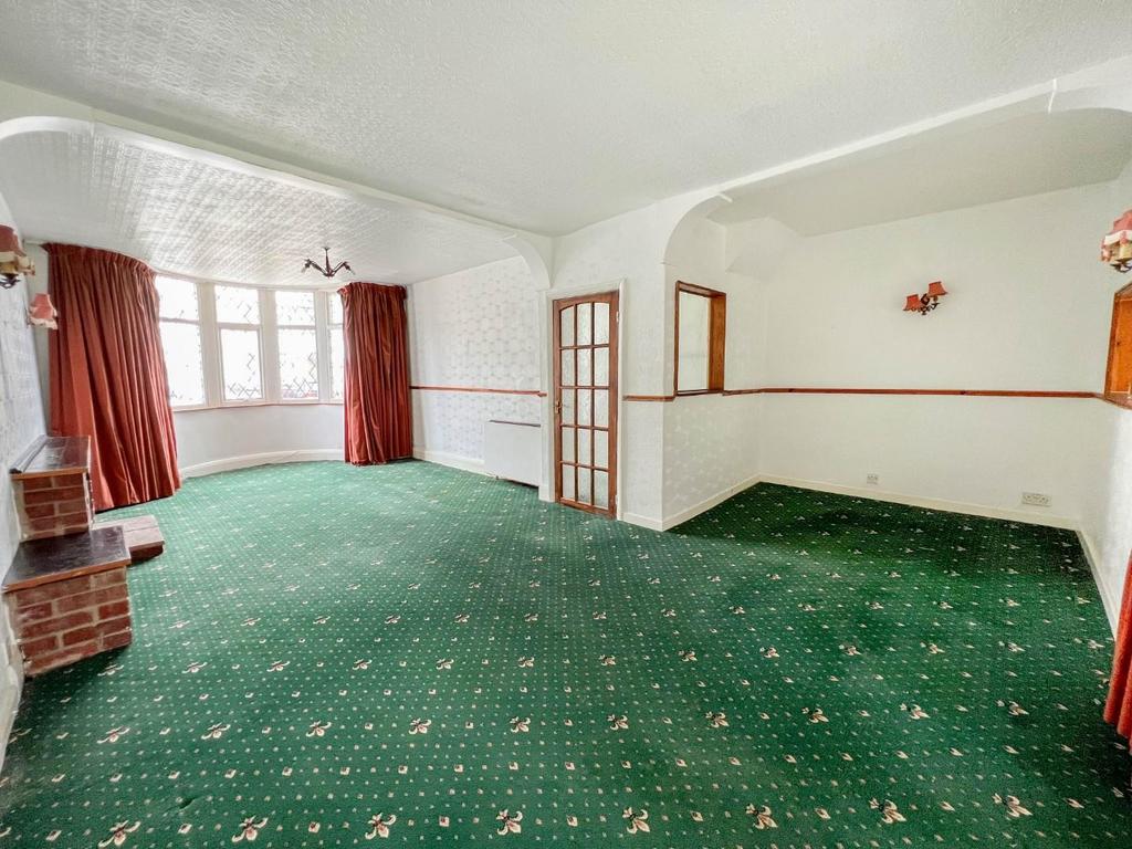 Lavender Avenue, Coventry 3 bed terraced house £190,000