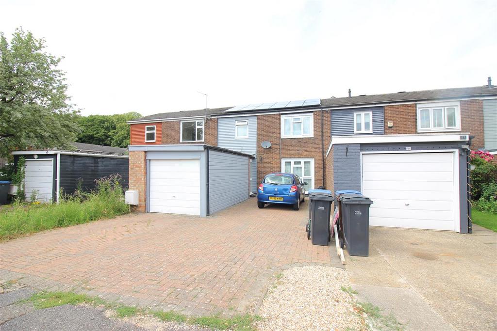 The Maples, Harlow CM19 3 bed terraced house for sale £375,000