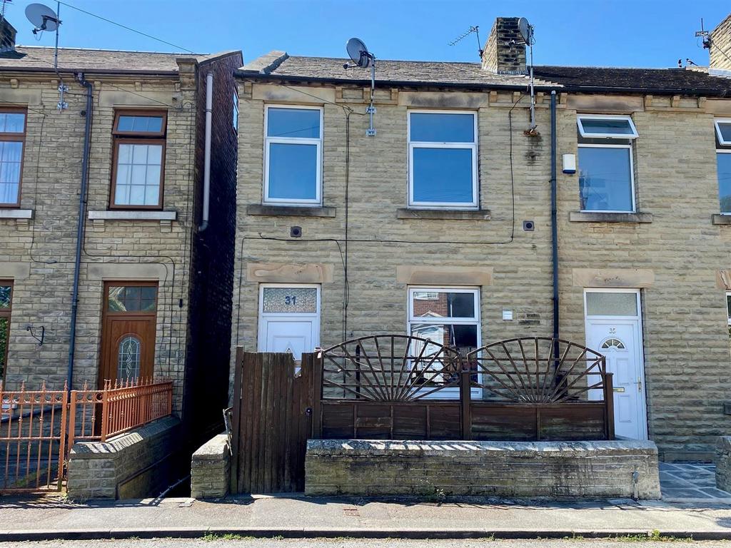 The Knowl, Mirfield 2 bed terraced house for sale £79,000