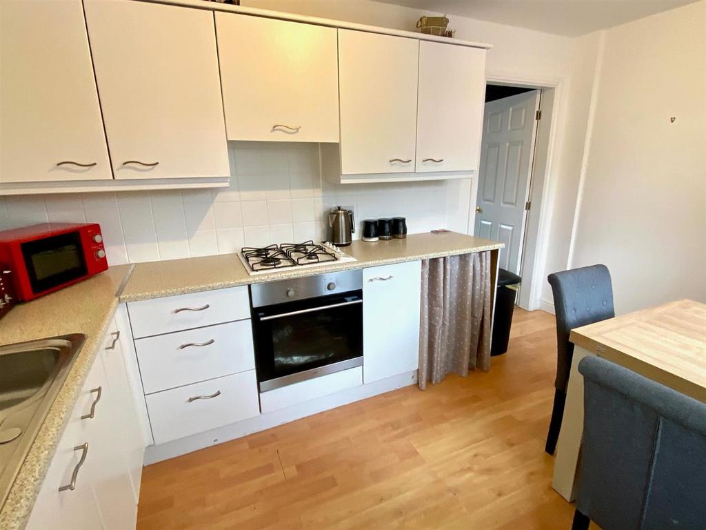 Chestnut meadows 19 kitchen 2.jpg