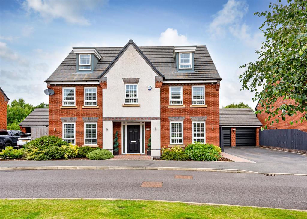 10 Lydiate Hill Road, Baggeridge Village 5 bed detached house for sale £895,000