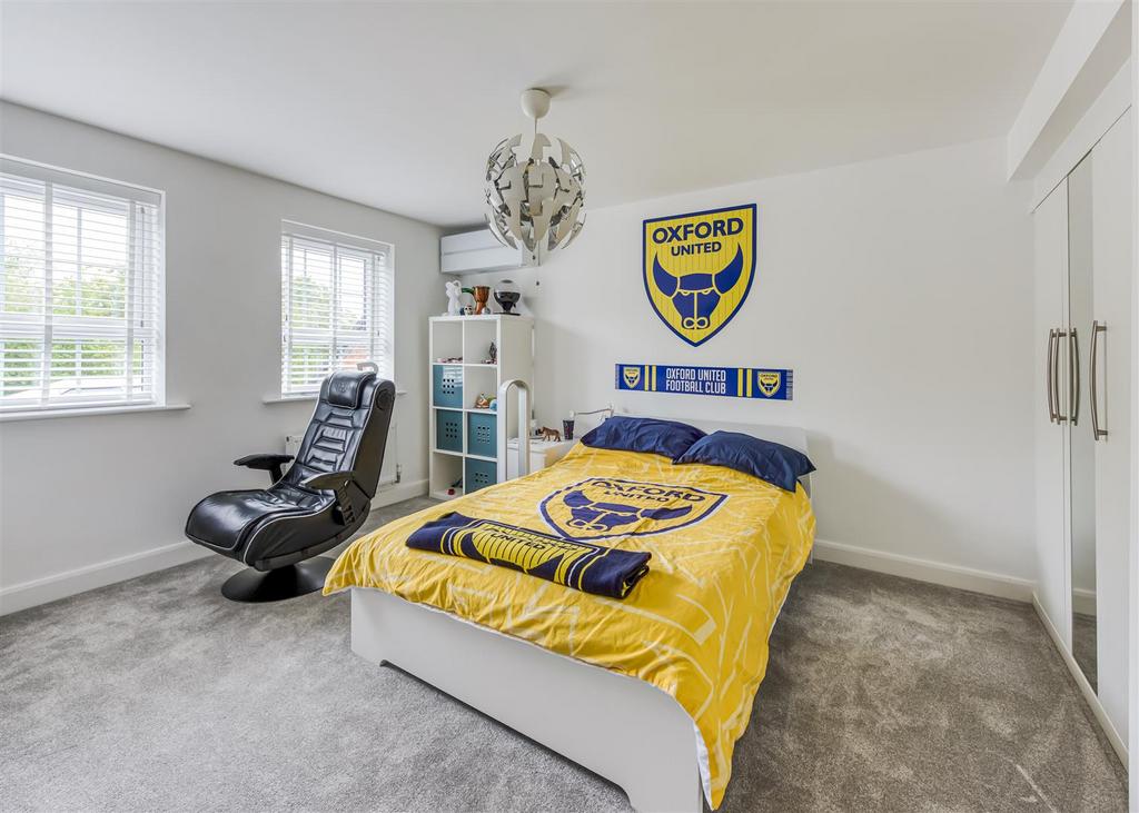 10 Lydiate Hill Road-bed3.jpg