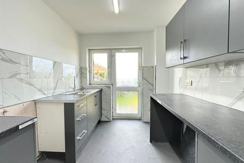 3 bedroom semi-detached house to rent, Bushburn Drive, Langho, Blackburn