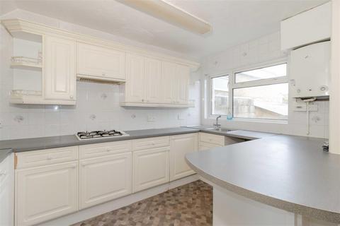 114 Marlowe Road, Worthing, BN14 8EZ
