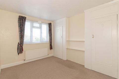 114 Marlowe Road, Worthing, BN14 8EZ
