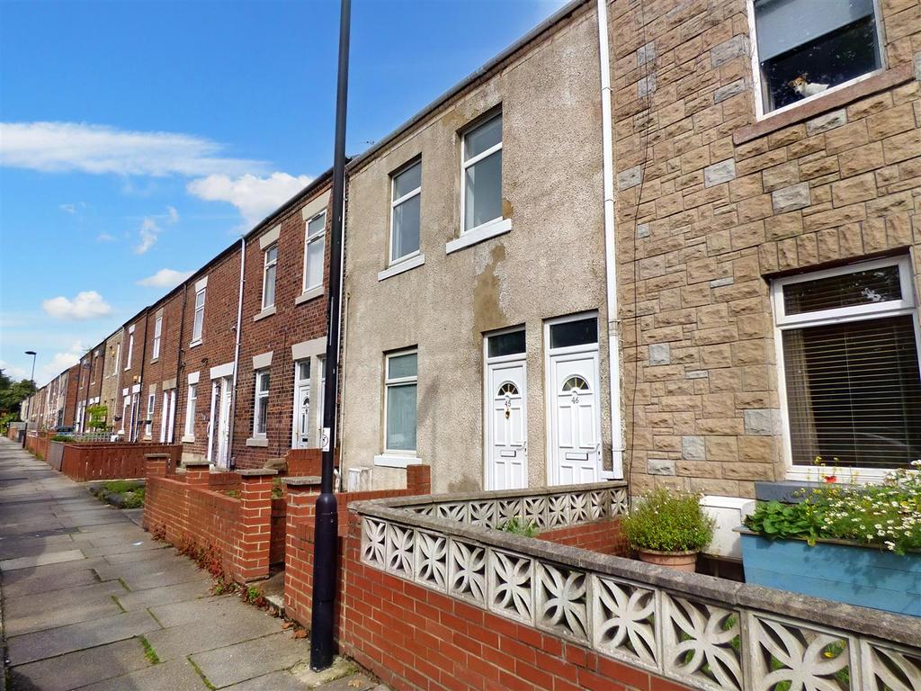 South Terrace, Wallsend 3 bed apartment £550 pcm (£127 pw)