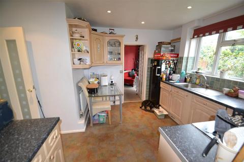4 bedroom end of terrace house for sale - Crouch ave