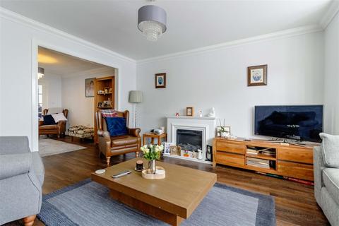 12 Athelstan Road, Worthing, BN14 7NA