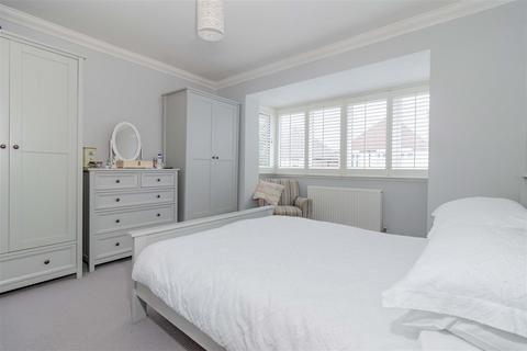 12 Athelstan Road, Worthing, BN14 7NA