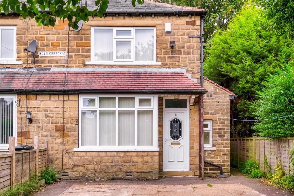 Royd Crescent, Halifax 2 bed terraced house for sale £110,000