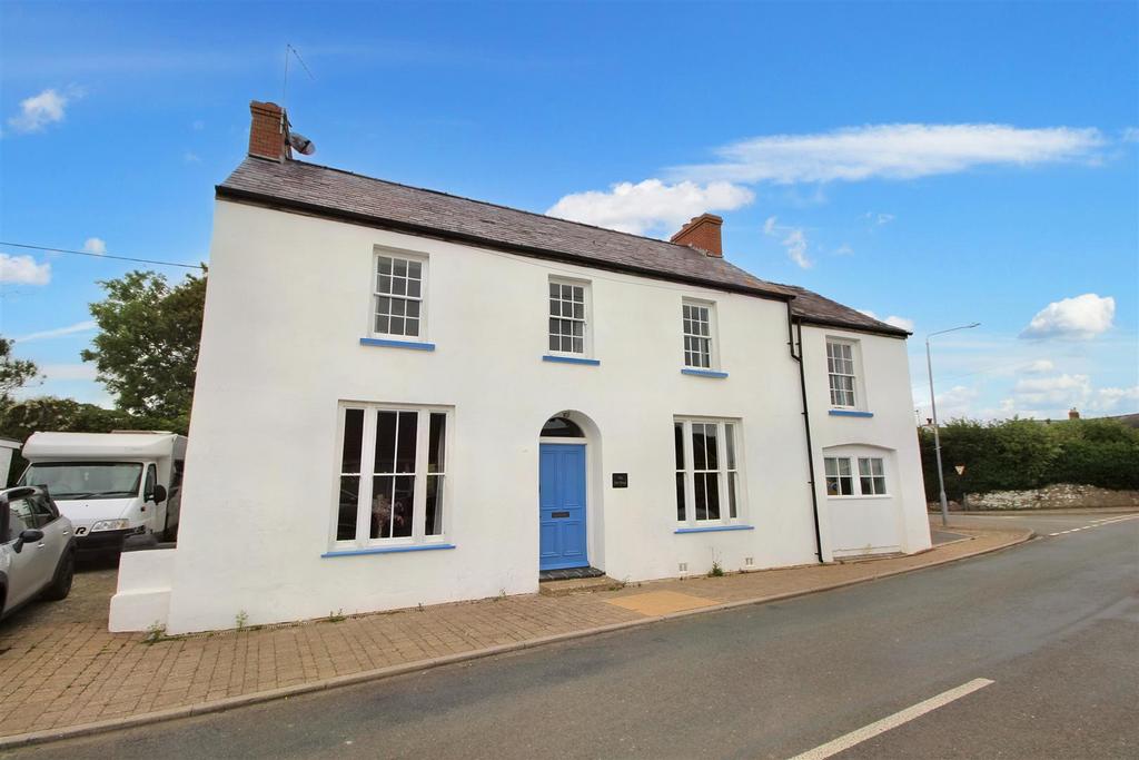 Jameston, Tenby 4 bed detached house for sale £394,500