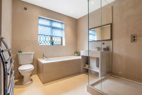 Woodcote Wrotham Road, Meopham, Gravesend, DA13 0RE