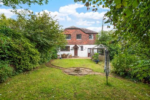 Woodcote Wrotham Road, Meopham, Gravesend, DA13 0RE