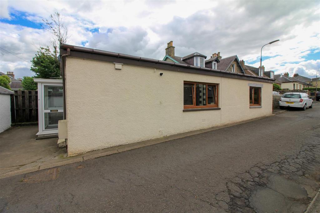 Taits Hill Selkirk 3 Bed Detached Bungalow £145 000