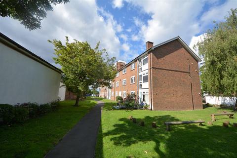4 Prospect Ring, London, N2 8BP