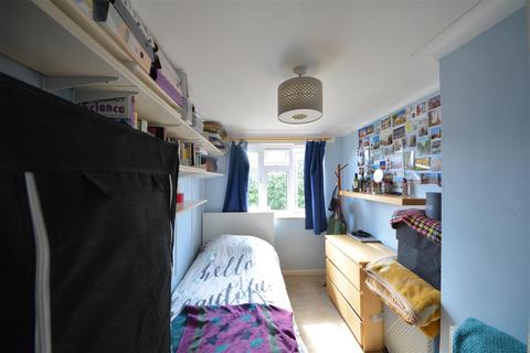 4 Prospect Ring, London, N2 8BP