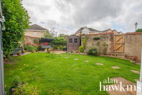 2 Forge Fields, Lydiard Millicent, Swindon, SN5 3WS