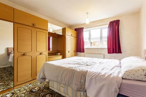 3 Berwick Close, Chesterfield, S40 3NY