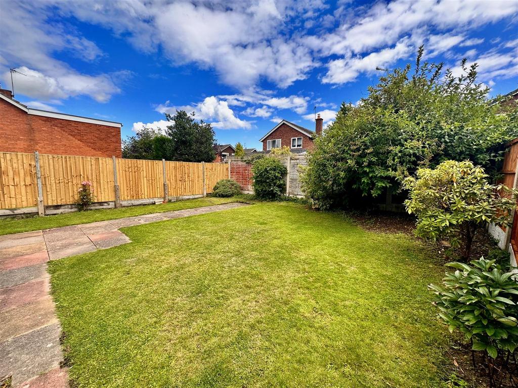 Ashley Gardens, Codsall, Wolverhampton 2 bed semidetached bungalow for sale £265,000