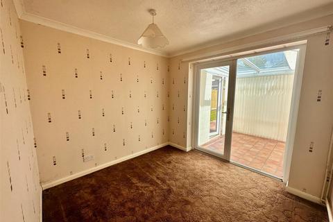 9 Ashley Gardens, Codsall, Wolverhampton, WV8 1AX