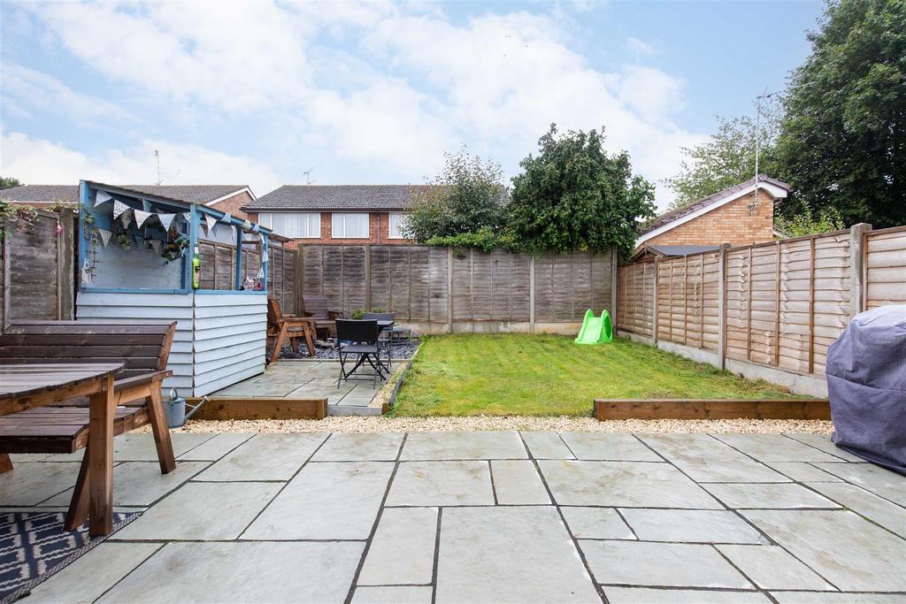 Ettington Close, Wellesbourne 3 bed semidetached house for sale £330,000