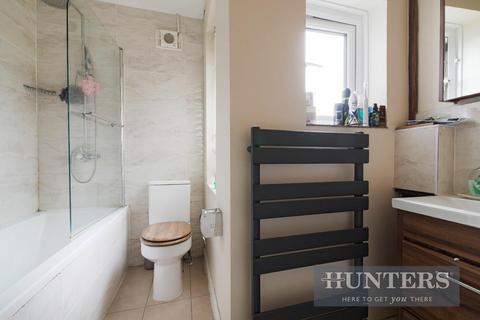 2 River Gardens, Feltham, TW14 0RE