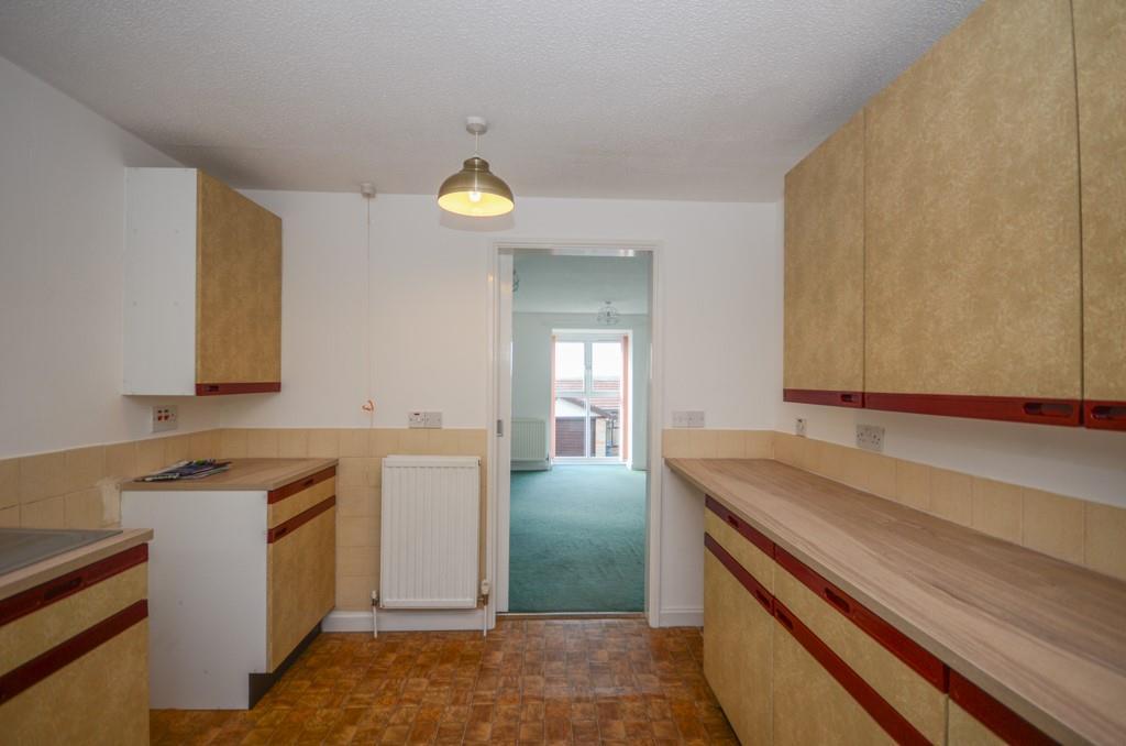 Kitchen pic 2.jpg