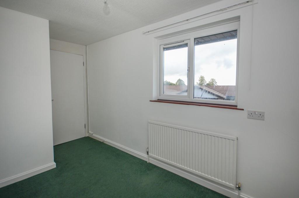 Bedroom two pic 2.jpg