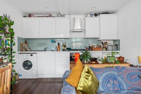 1 bedroom apartment for sale, Kingsway House, Albion Road, London, N16