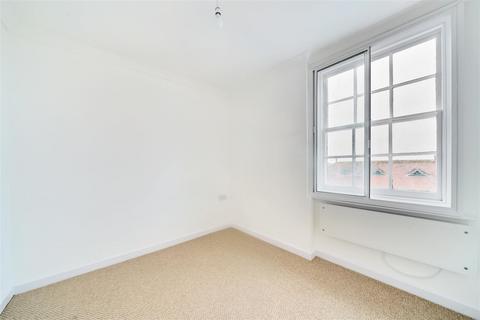 2 bedroom flat for sale, Snuff Court, Snuff Street, Devizes