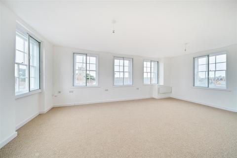 2 bedroom flat for sale, Snuff Court, Snuff Street, Devizes