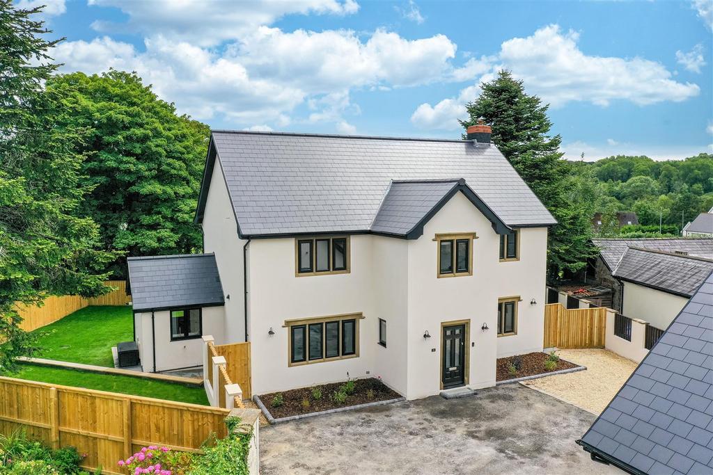 Pheasant Walk, PenYFai, Bridgend County Borough, CF31 4DU 4 bed