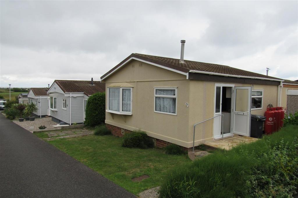 Seasalter Lane, Seasalter, Whitstable 1 bed mobile home £115,000