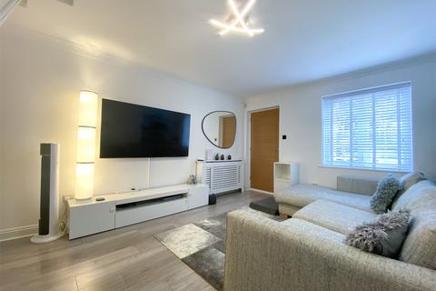 194 Blakes Avenue, Witney, OX28 3UD