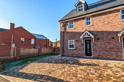 4 bedroom townhouse for sale, Leigh Road, Atherton, Manchester