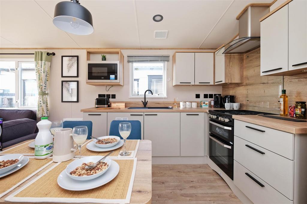 Faversham Road, Seasalter, Whitstable 2 bed park home for sale £84,995