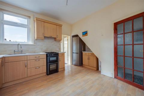 26 Watcombe Road, London, SE25 4UZ