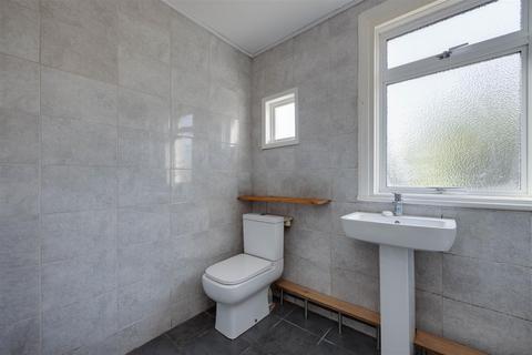26 Watcombe Road, London, SE25 4UZ