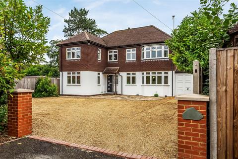 62 Woodfield Lane, Ashtead, KT21 2BS
