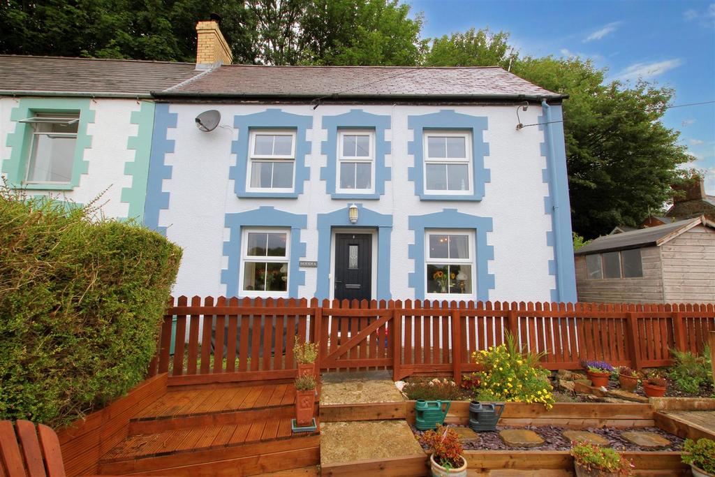 Front view of cottage