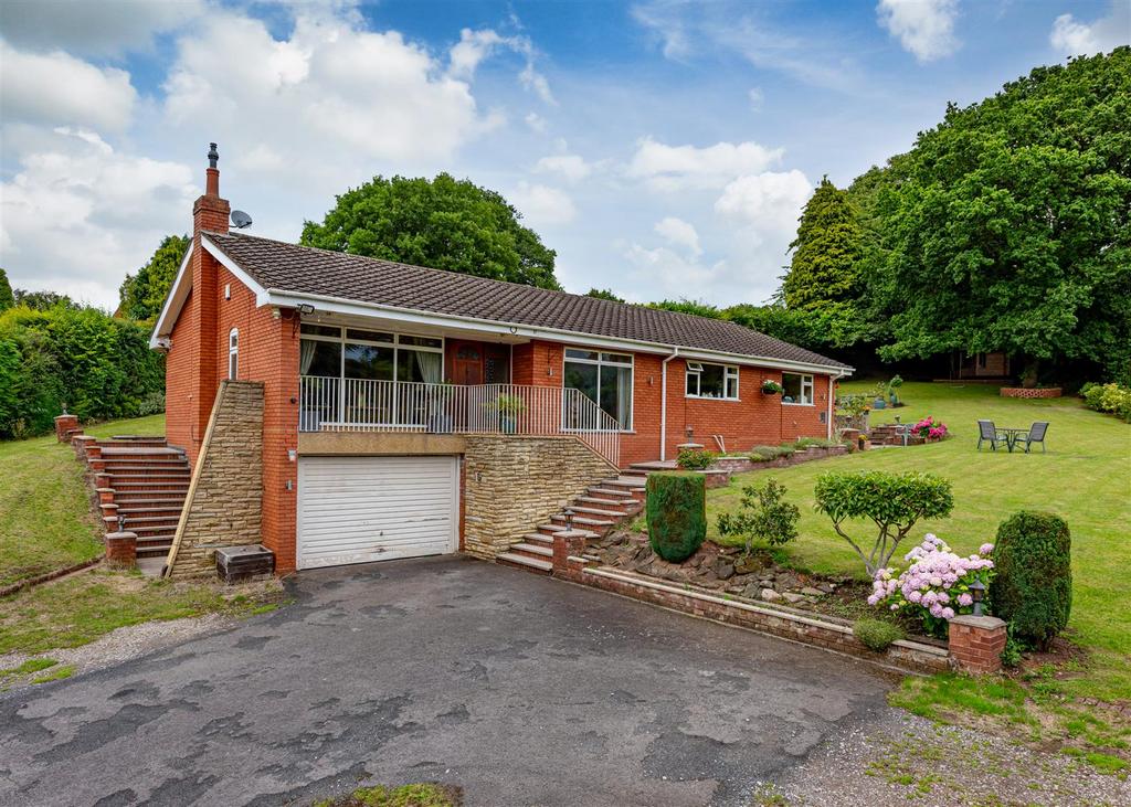 4 Perton Road, Wightwick, Wolverhampton 3 bed detached bungalow for sale £695,000