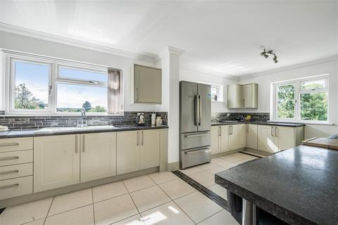 6 bedroom detached house for sale, Crewkerne Road, Axminster
