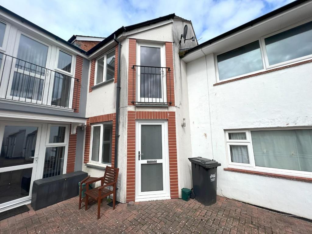 Bear Street, Barnstaple 1 bed terraced house £625 pcm (£144 pw)