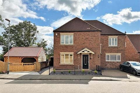 4 bedroom detached house for sale, Fenton Fields, Fenton, Lincoln