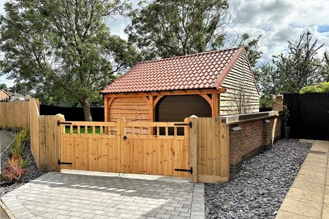 4 Fenton Fields, Fenton, Lincoln, LN1 2GE
