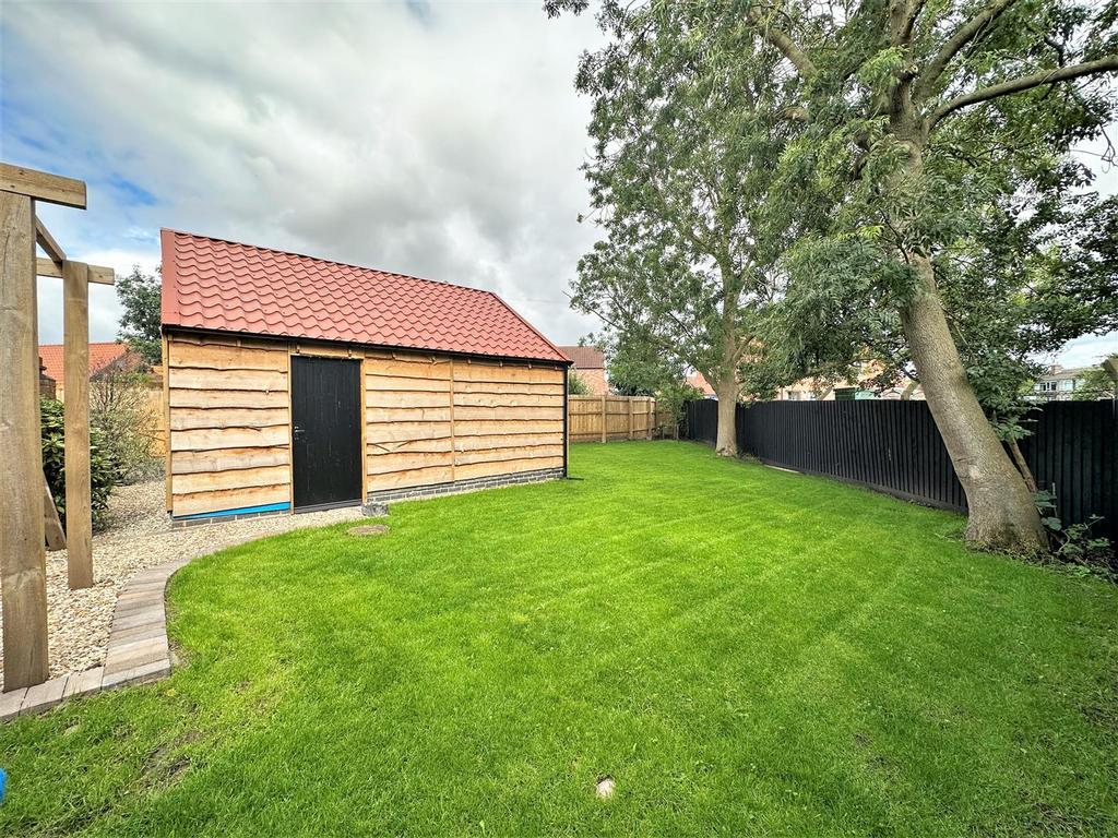 Private Enclosed Garden 554
