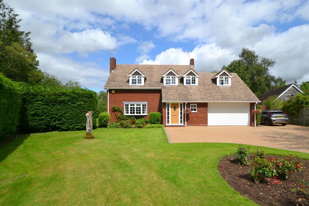 Kinnersley 4 bed detached house for sale £750,000