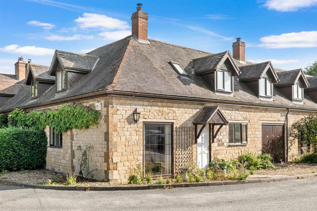 Norton Grange, Little Warwick 2 bed end of terrace house for sale £295,000